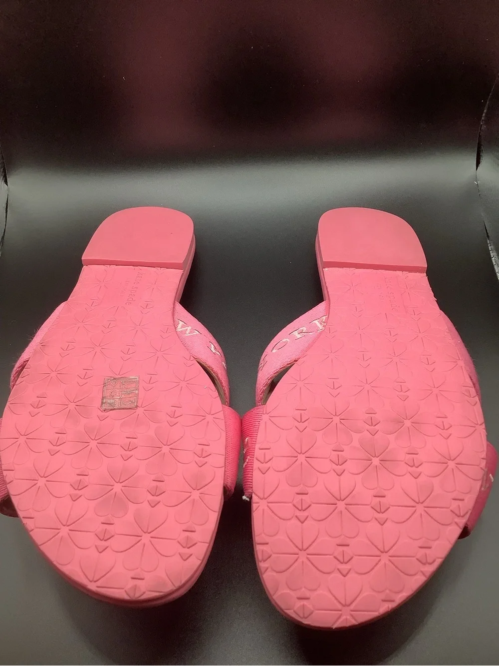 kate spade Hot Pink Logo Slide Sandals Size7.5 With Matching Chain-Shoulder Bag
